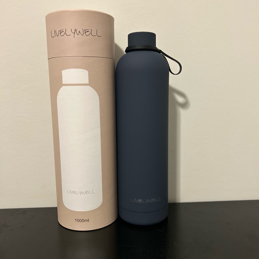 Livelywell Midnight Blue Bottle